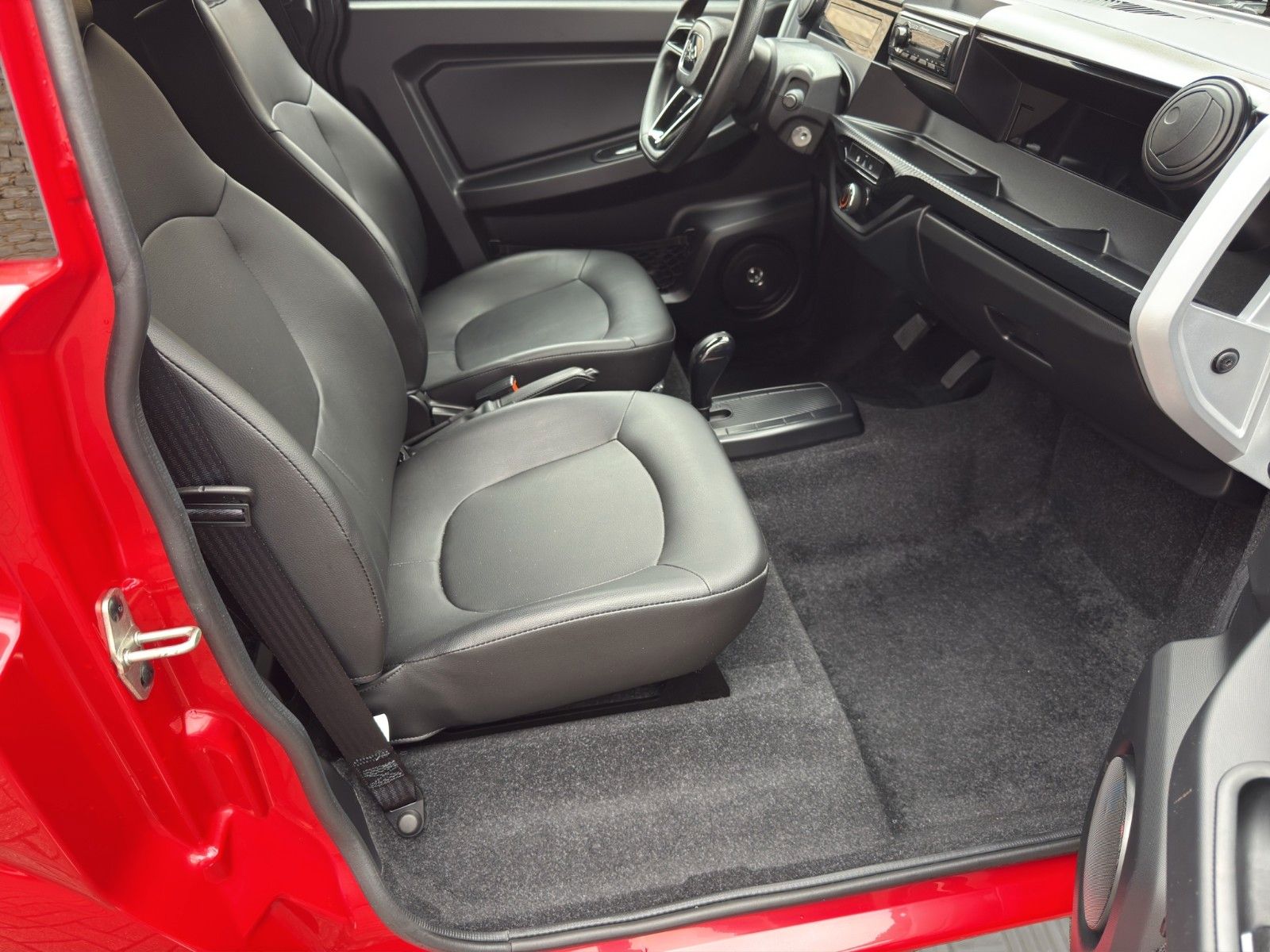 Fahrzeugabbildung Ligier MyLi D I.DEAL E5 *Bluetooth*