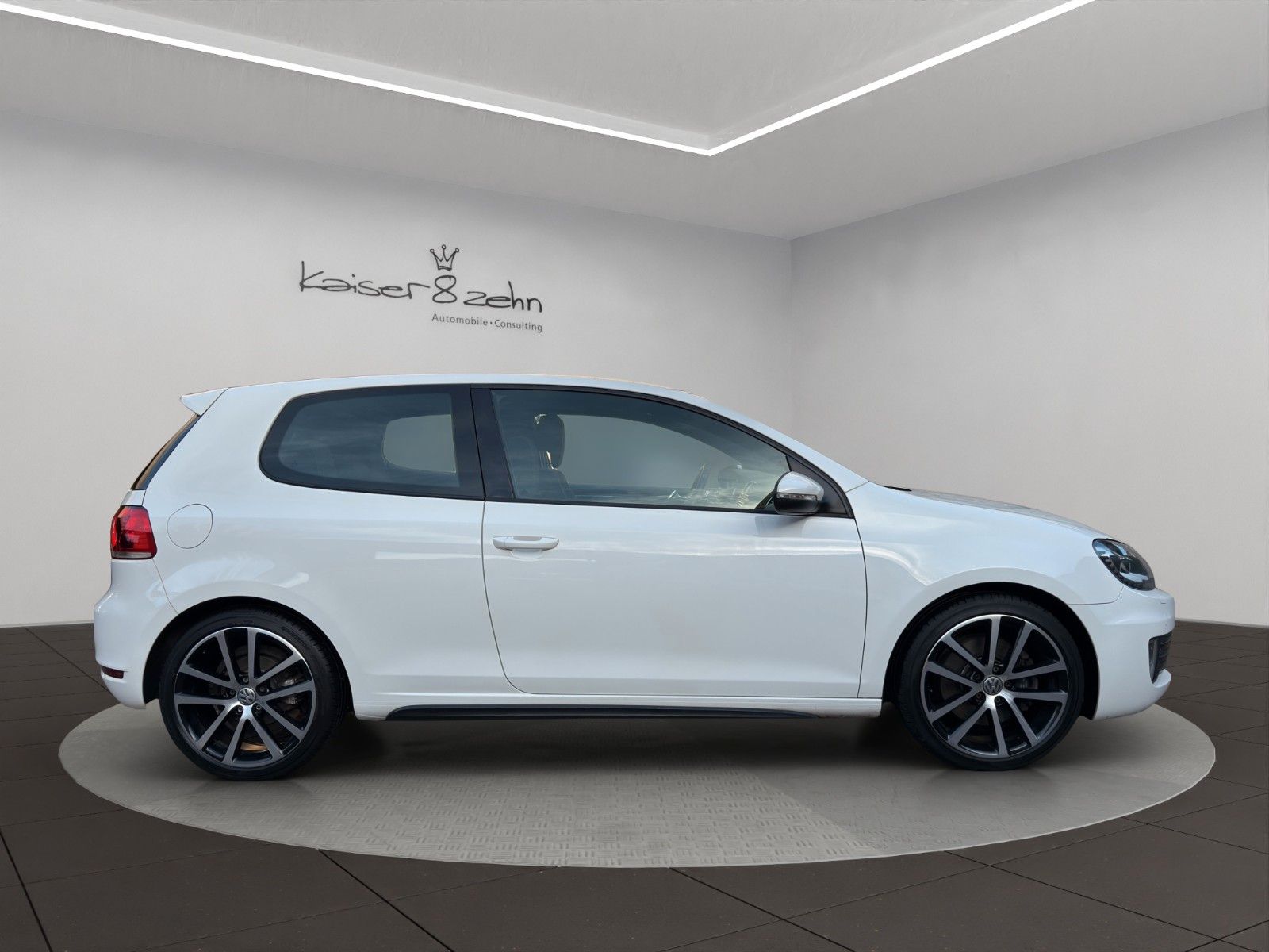 Fahrzeugabbildung Volkswagen Golf VI GTD 2.0 TDI *1. Hand*PDC*