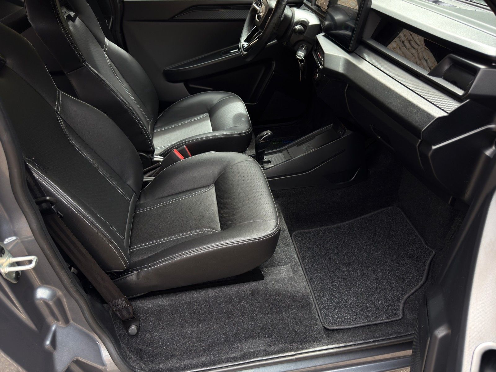 Fahrzeugabbildung Ligier JS 50 D Elite E5+ *CarPlay* Rückfahrkamera*