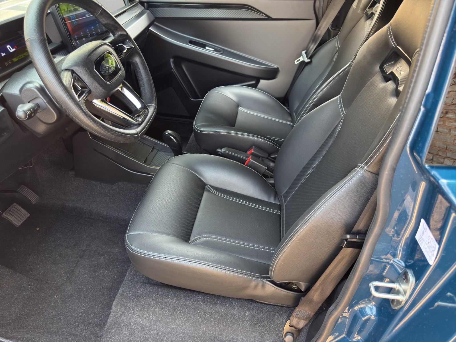 Fahrzeugabbildung Ligier JS 50 D Elite E5+ *CarPlay* *Rückfahrkmaera*