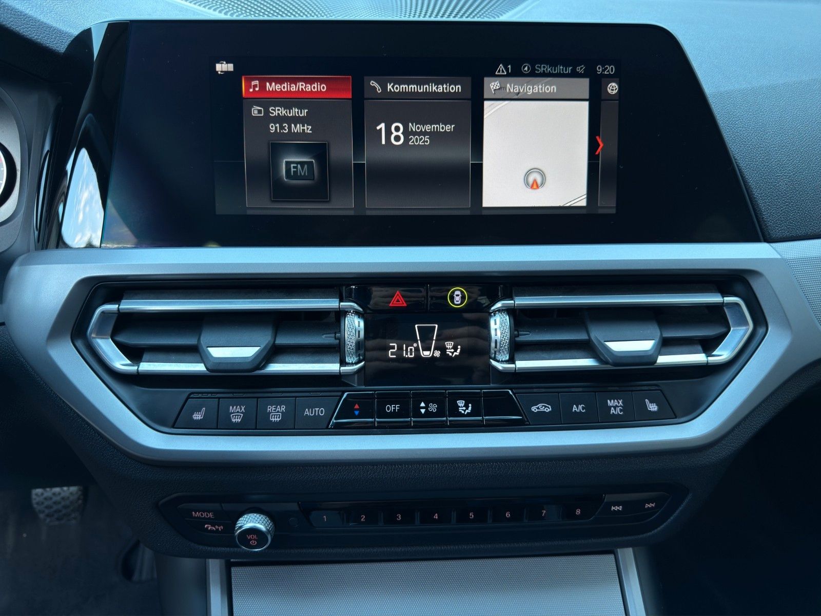 Fahrzeugabbildung BMW 318d *1. Hand*Business-Paket*PDC*