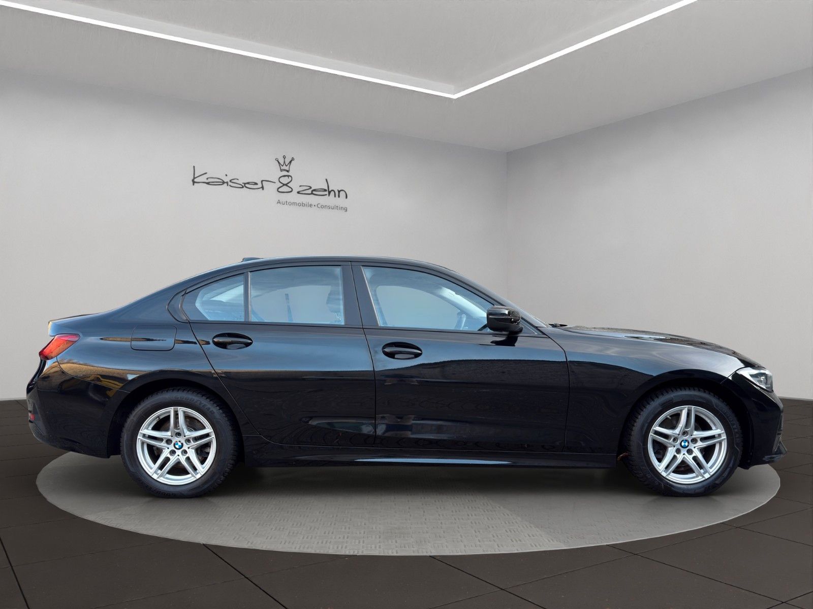 Fahrzeugabbildung BMW 318d *1. Hand*Business-Paket*PDC*