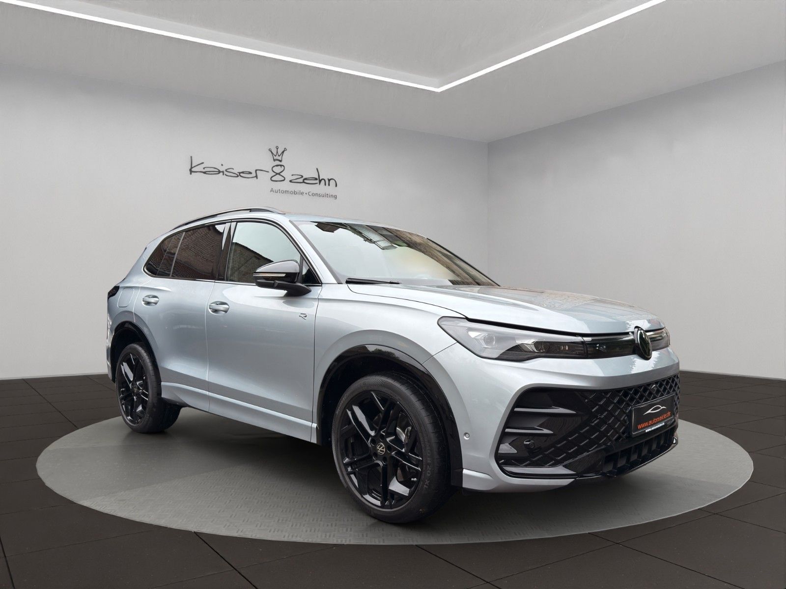 Fahrzeugabbildung Volkswagen Tiguan 2.0 TSI OPF 4MOTION DSG R-Line