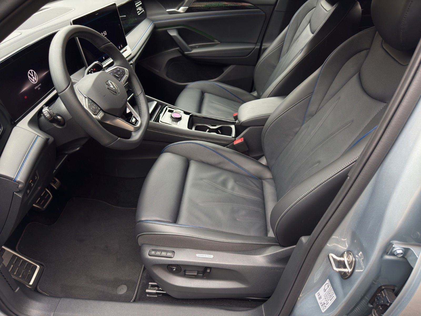 Fahrzeugabbildung Volkswagen Tiguan 2.0 TSI OPF 4MOTION DSG R-Line