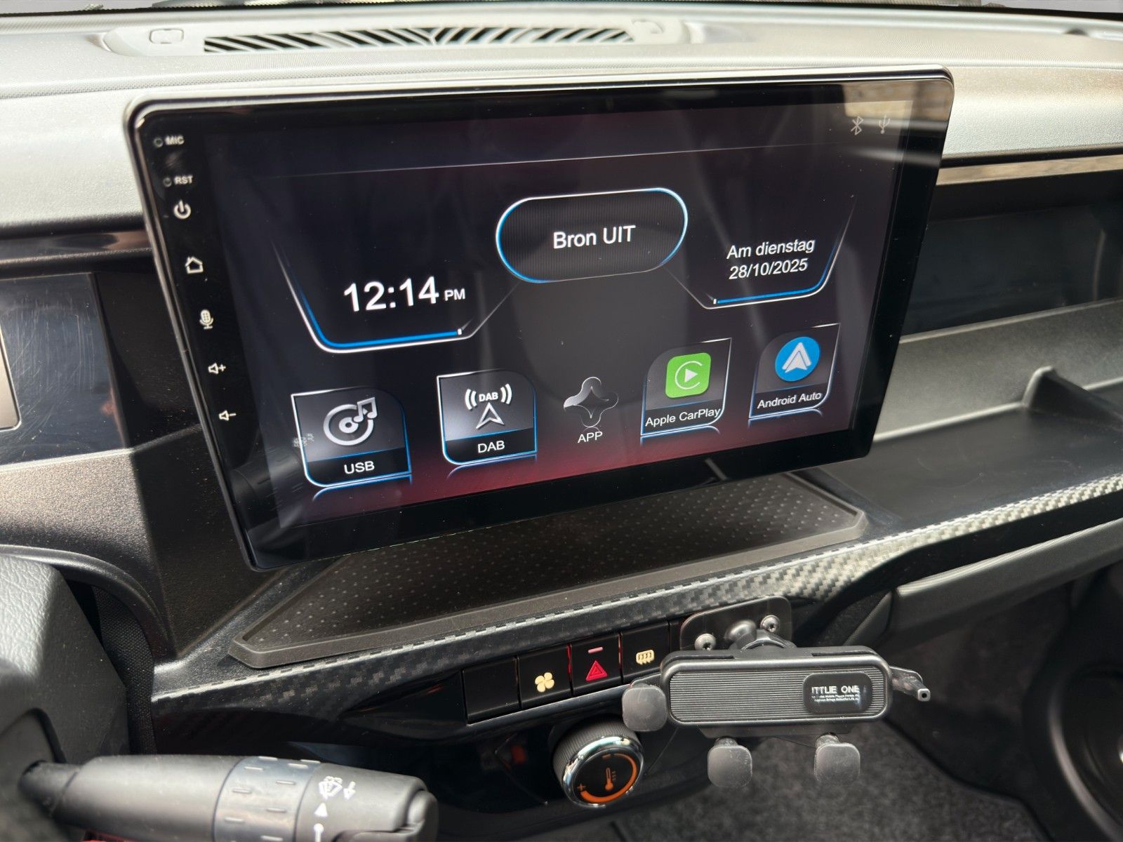 Fahrzeugabbildung Ligier MyLi D R.EBEL E5 *Servo* *CarPlay*