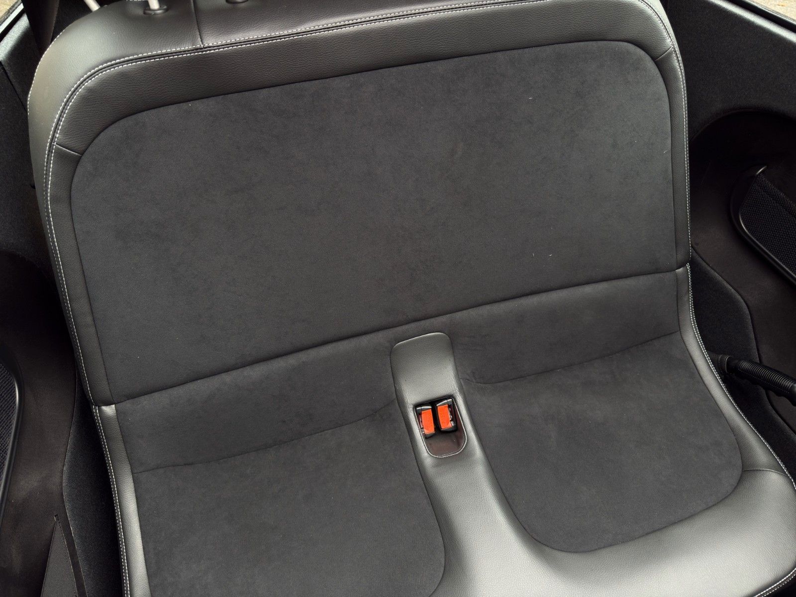 Fahrzeugabbildung Microlino Lite *L6e*MJ 2025*Faltdach*ab 15 Jahren*