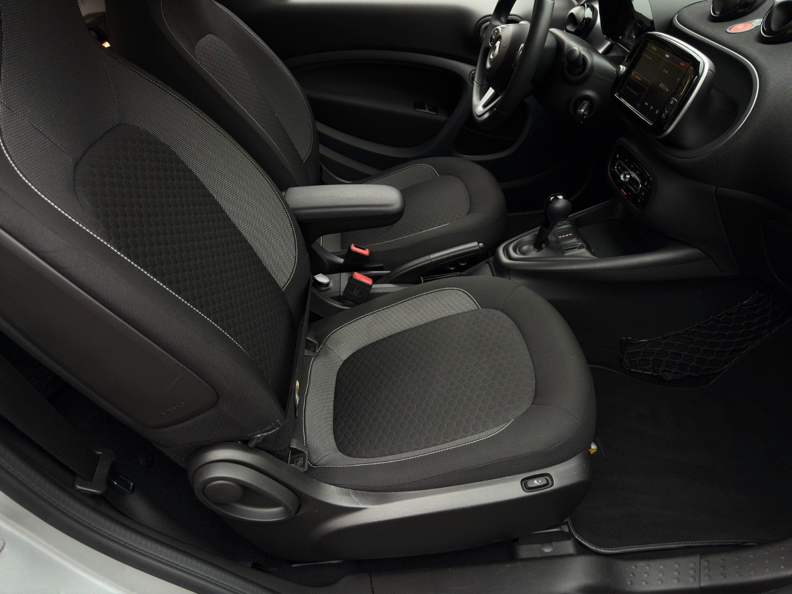 Fahrzeugabbildung Smart ForTwo 453 Coupé EQ Passion *premium Paket*