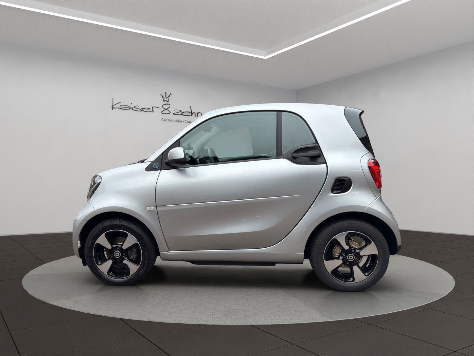 Fahrzeugabbildung Smart ForTwo 453 Coupé EQ Passion *premium Paket*