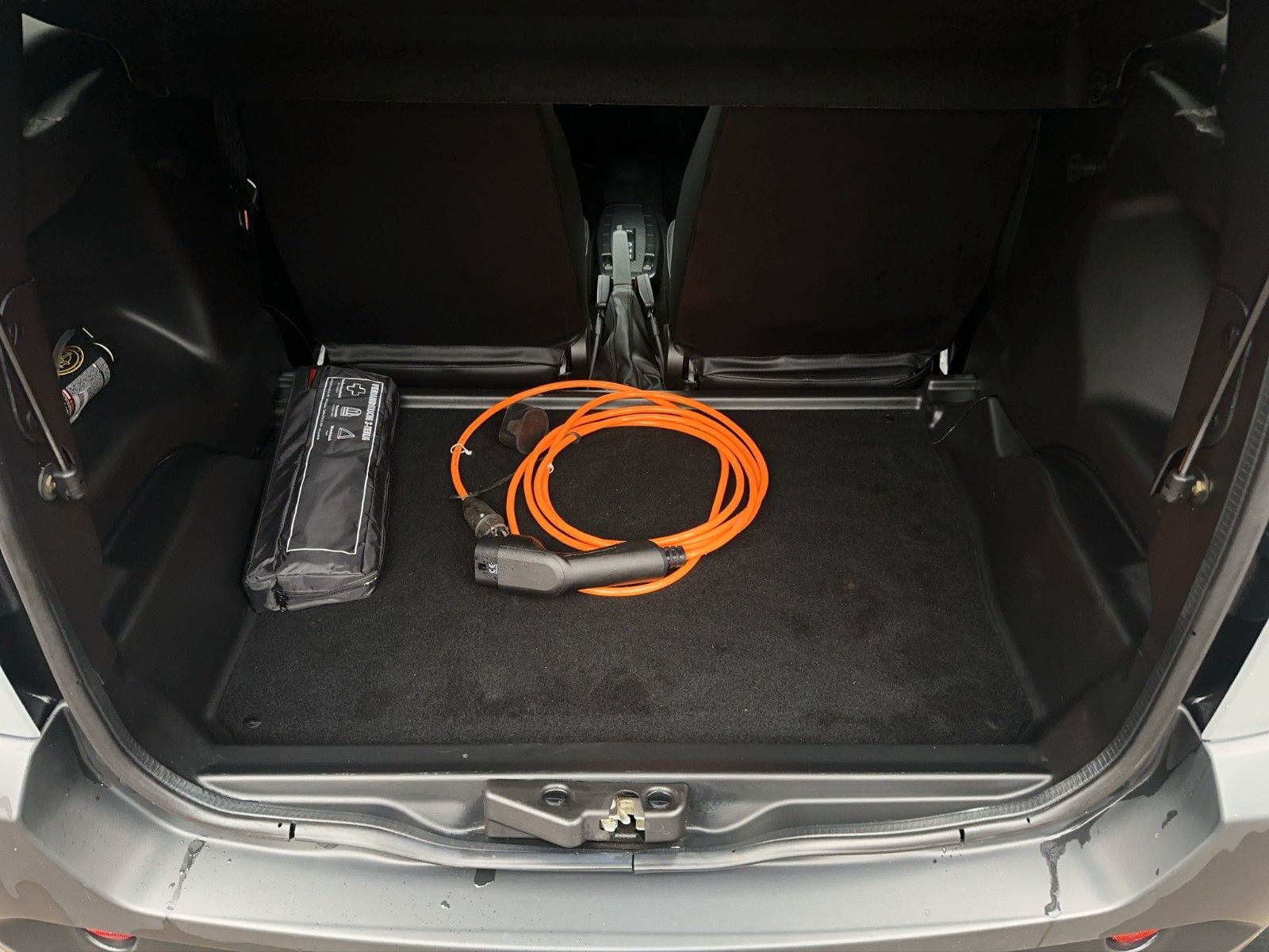 Fahrzeugabbildung Ligier MyLi E R.EBEL X 12 Kw *Klima*CarPlay*