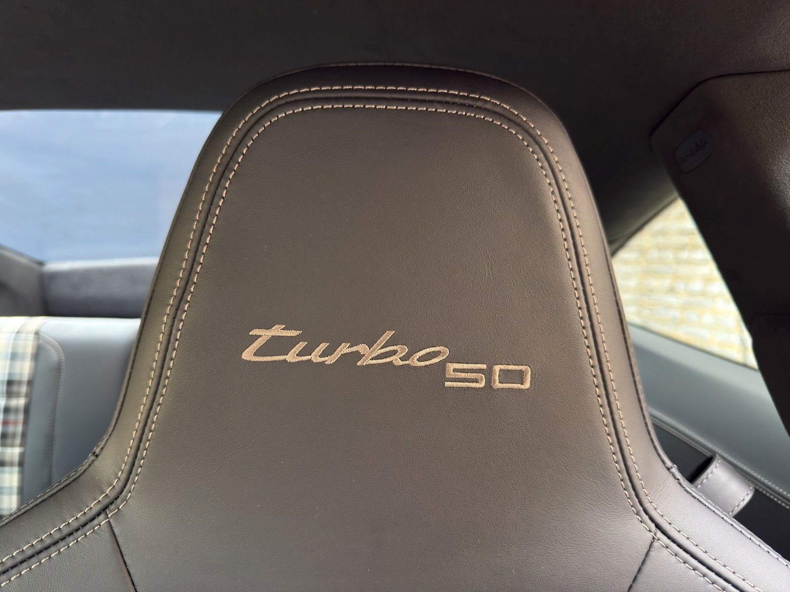 Fahrzeugabbildung Porsche 911 992.1 Turbo S 50 Jahre *1. Hand*1of1974*