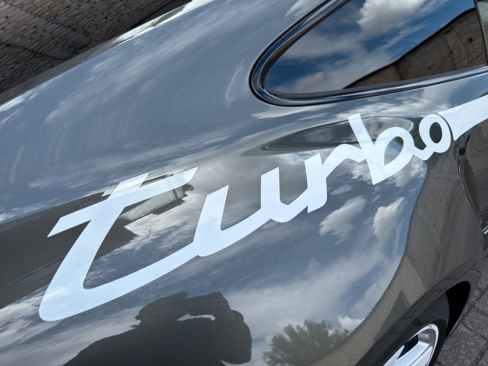 Fahrzeugabbildung Porsche 911 992.1 Turbo S 50 Jahre *1. Hand*1of1974*