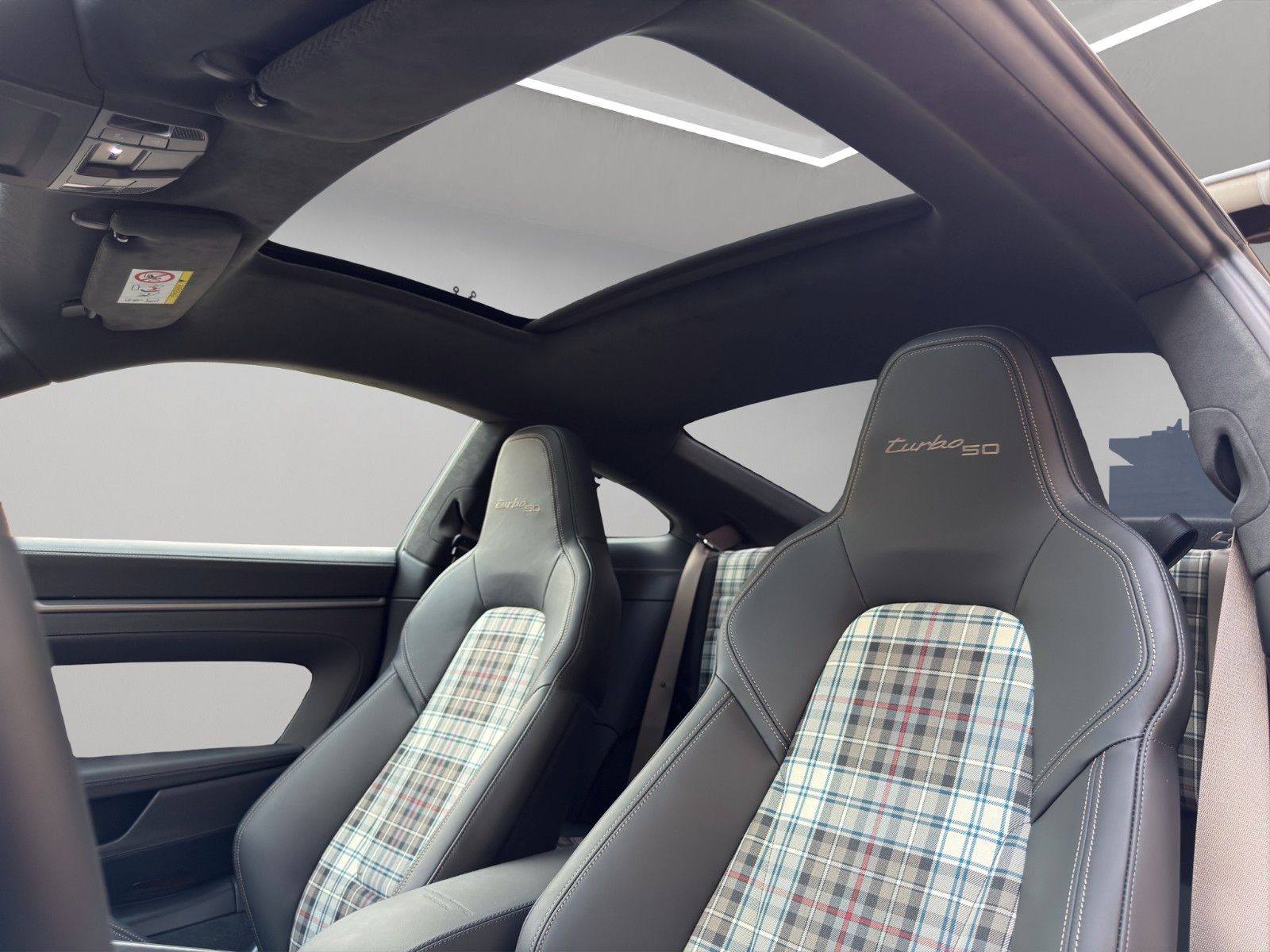 Fahrzeugabbildung Porsche 911 992.1 Turbo S 50 Jahre *1. Hand*1of1974*