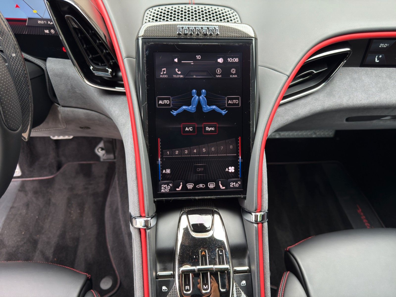 Fahrzeugabbildung Ferrari Roma 3.9 T V8 DCT *2.Hand*Carbon-Paket*