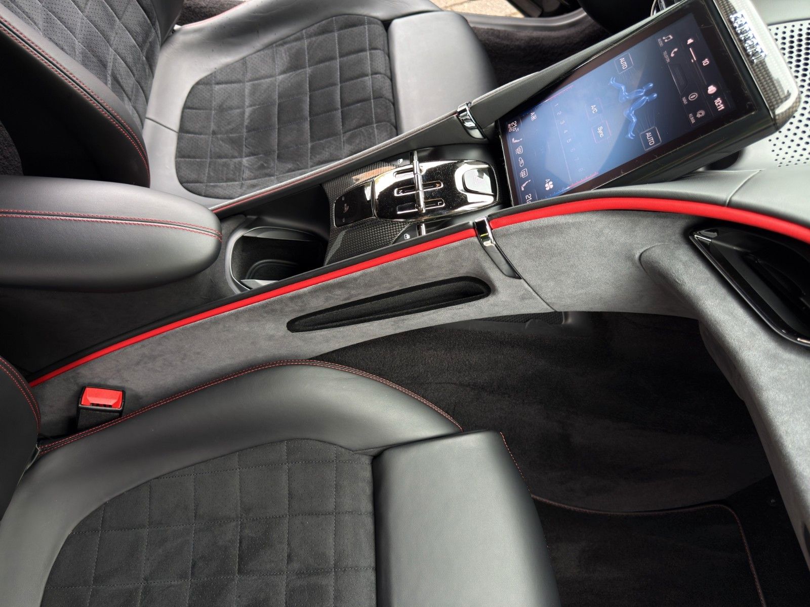 Fahrzeugabbildung Ferrari Roma 3.9 T V8 DCT *2.Hand*Carbon-Paket*