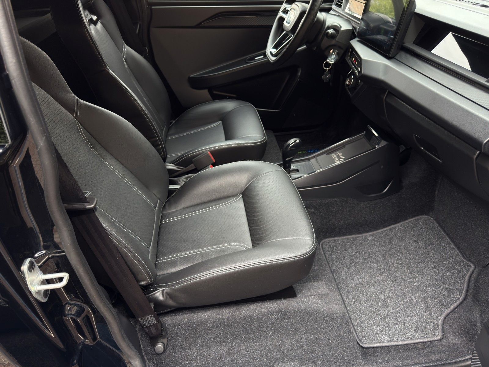 Fahrzeugabbildung Ligier JS 50 D Elite E5+ *CarPlay* *Rückfahrkamera*