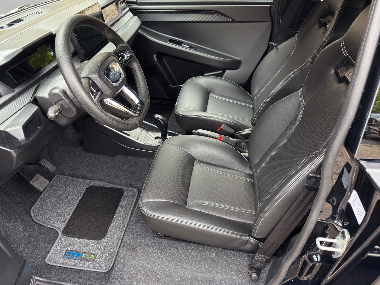 Fahrzeugabbildung Ligier JS 50 D Elite E5+ *CarPlay* *Rückfahrkamera*