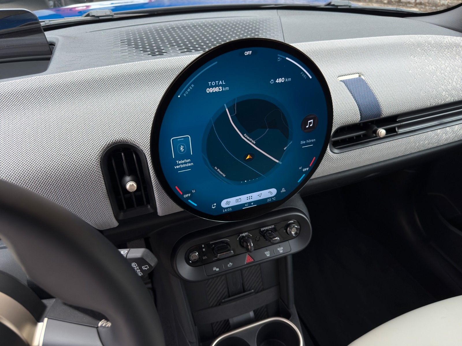 Fahrzeugabbildung MINI Cooper S Favoured Trim *1.Hand*Multitone Roof*