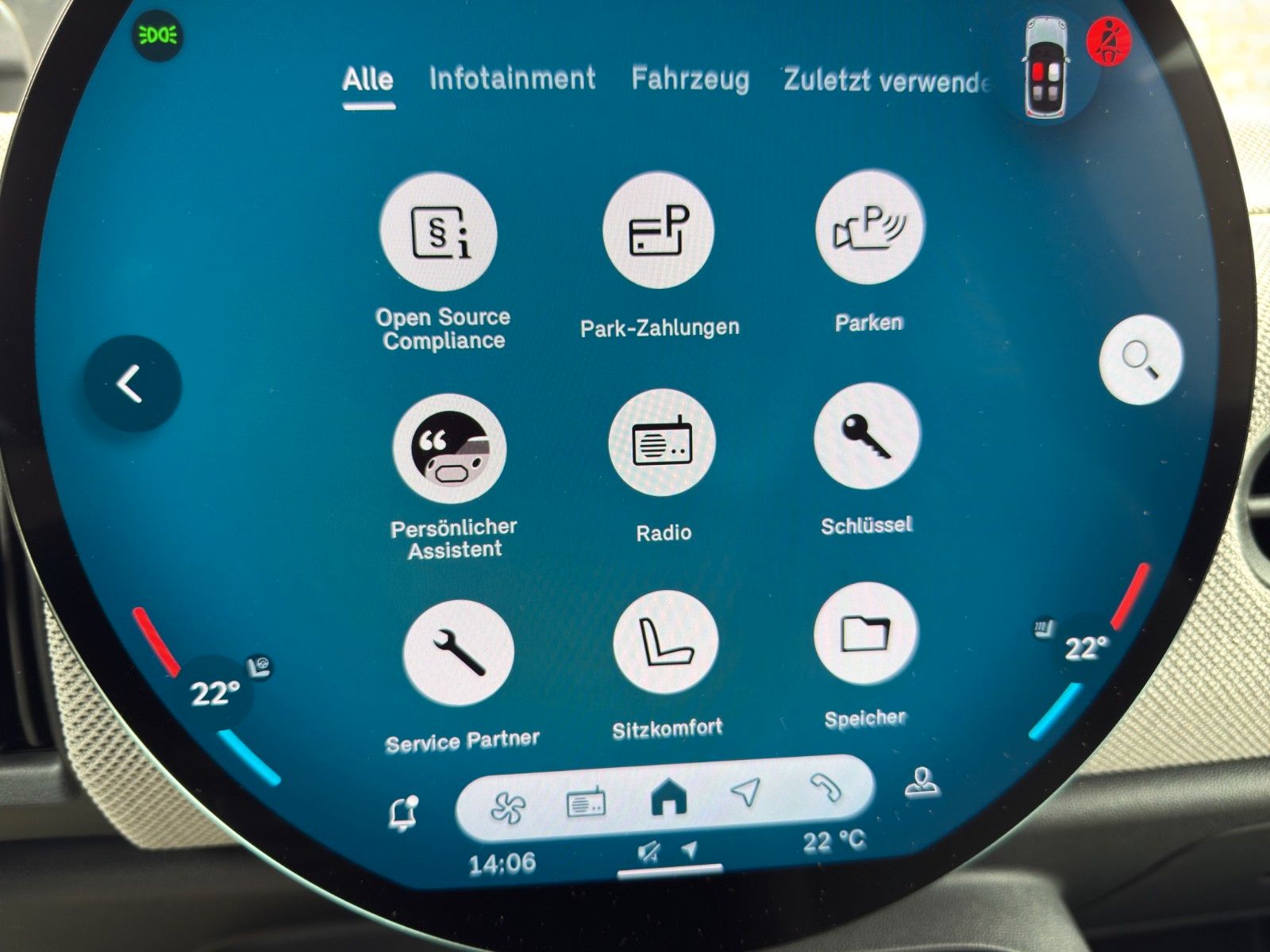 Fahrzeugabbildung MINI Cooper S Favoured Trim *1.Hand*Multitone Roof*