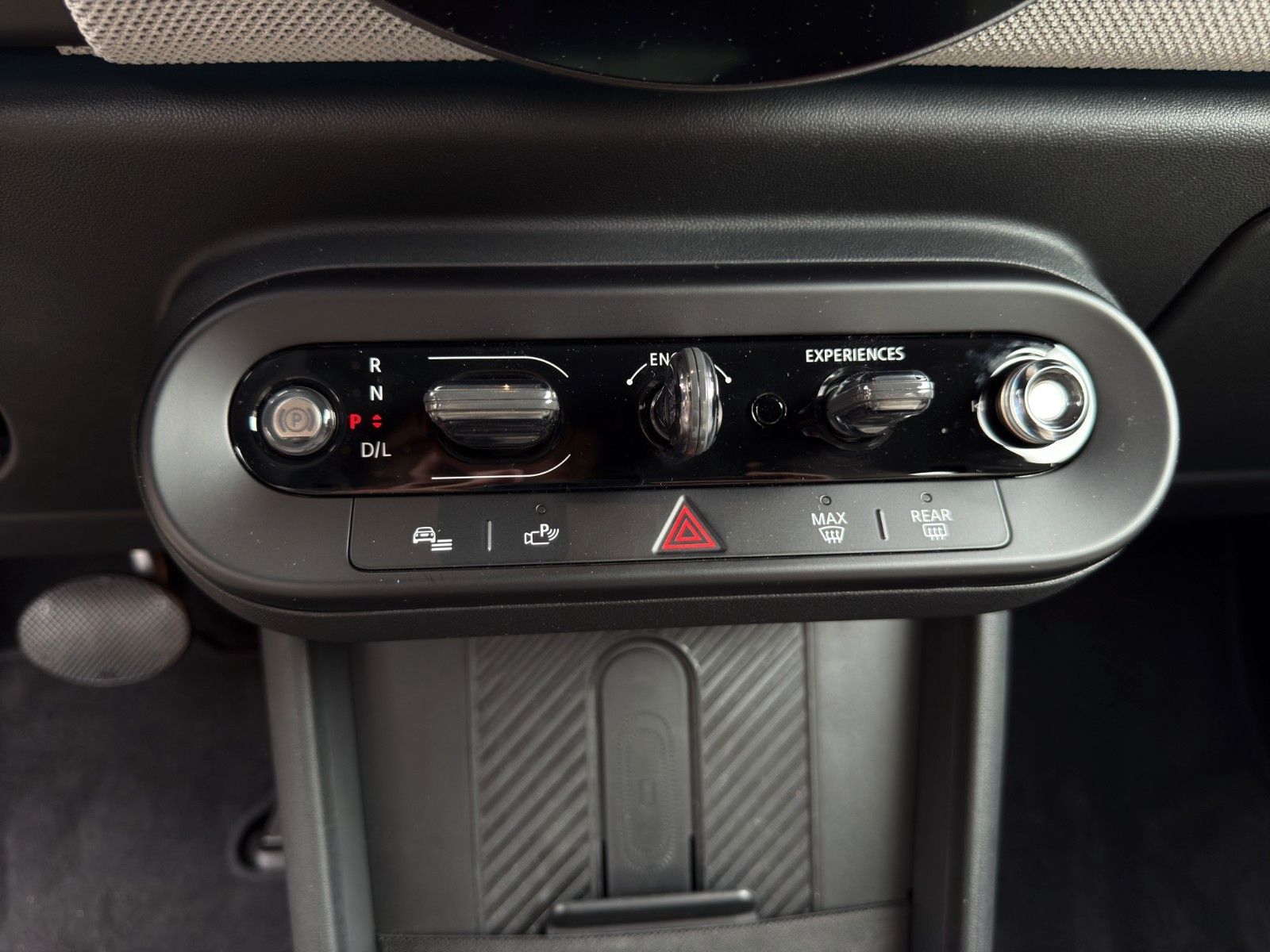 Fahrzeugabbildung MINI Cooper S Favoured Trim *1.Hand*Multitone Roof*