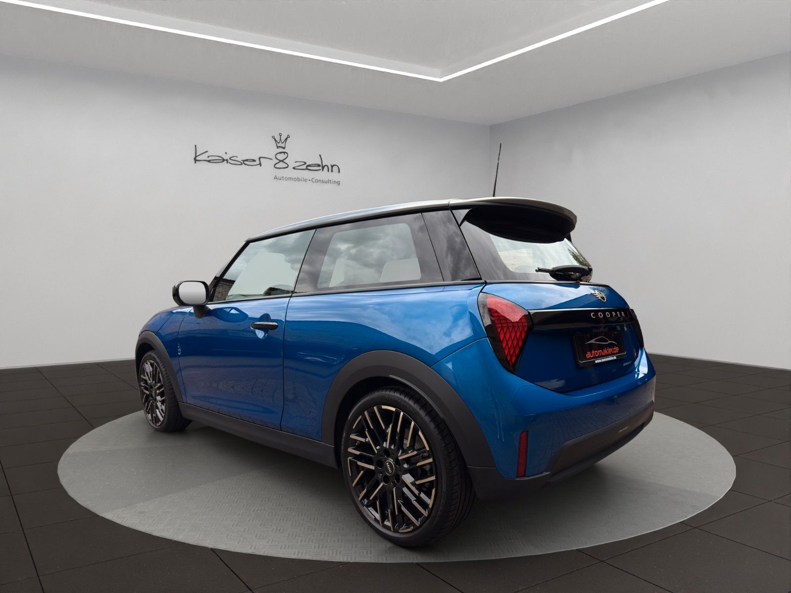 Fahrzeugabbildung MINI Cooper S Favoured Trim *1.Hand*Multitone Roof*