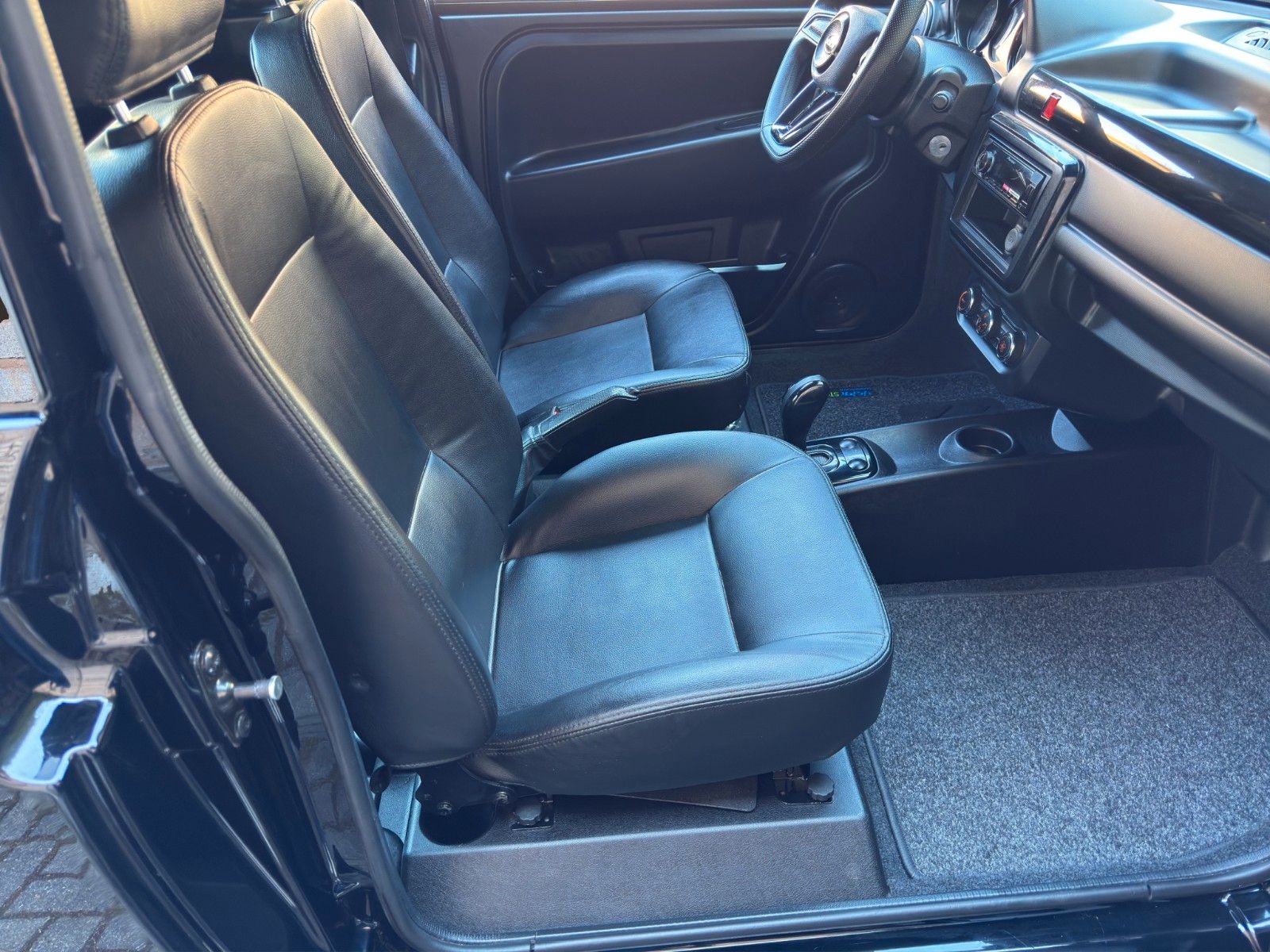 Fahrzeugabbildung Ligier JS 50 E Elite 8Kw *Servo* *CarPlay*