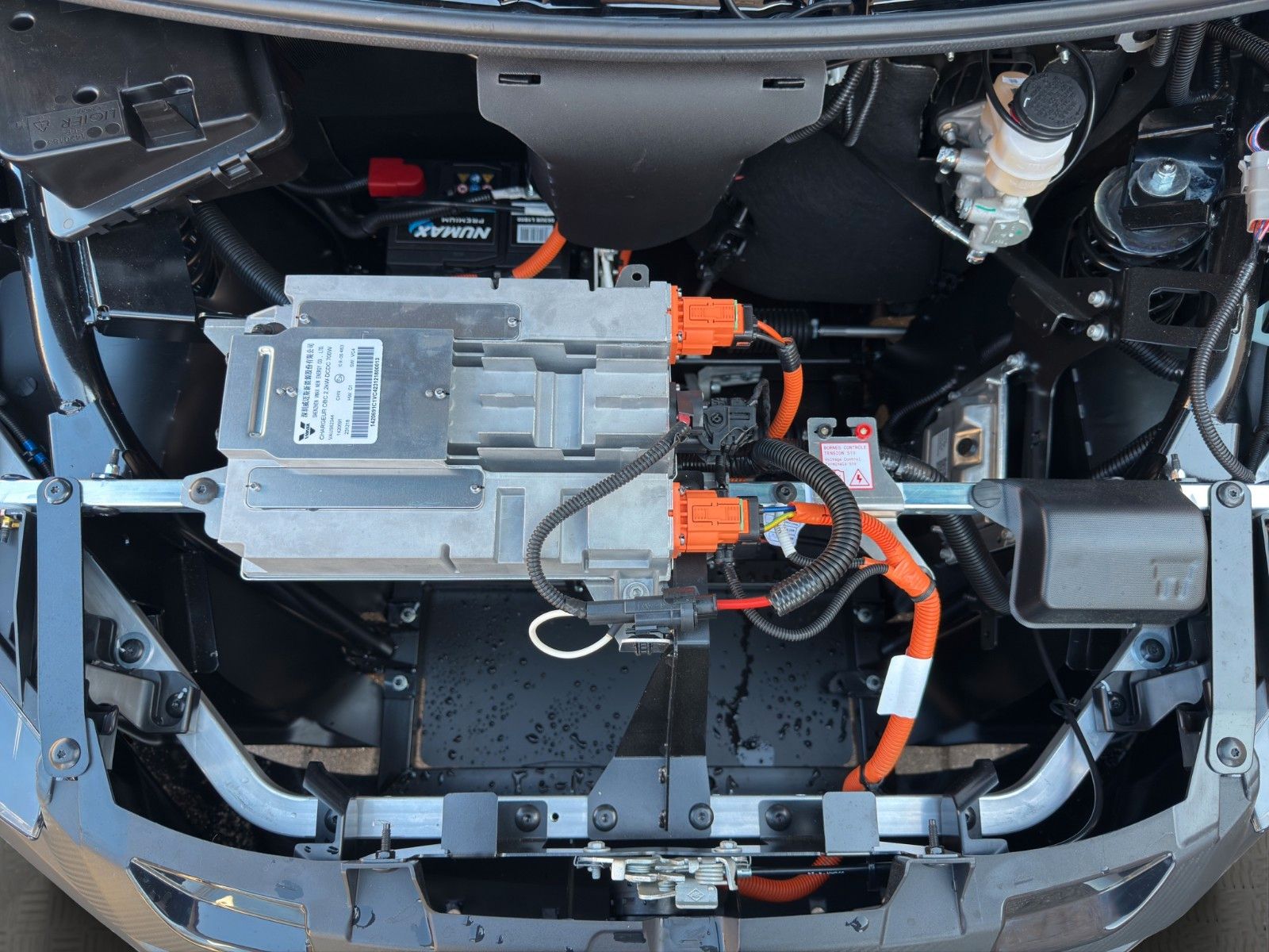 Fahrzeugabbildung Ligier JS 50 E Elite 8Kw *Servo* *CarPlay*