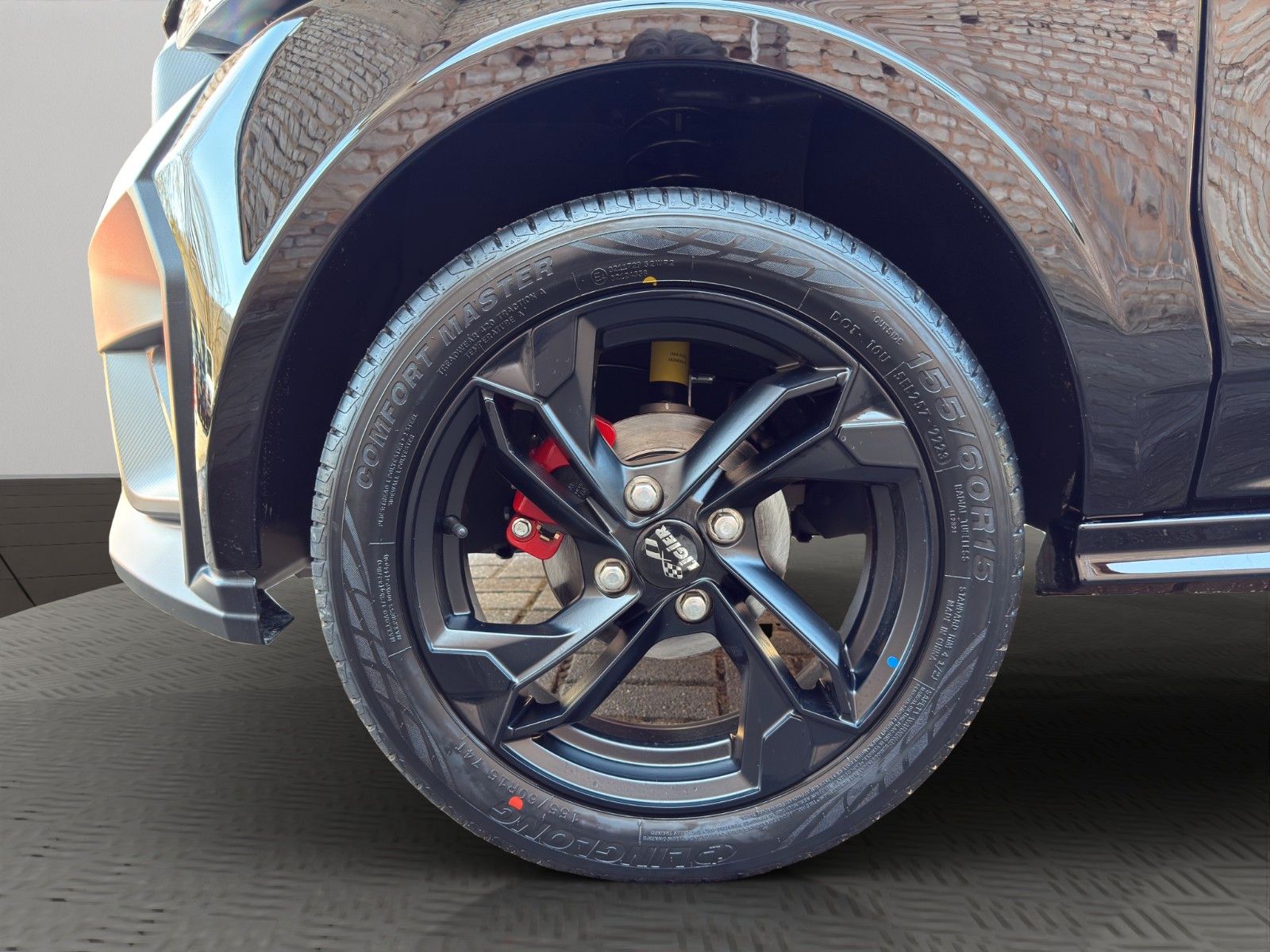 Fahrzeugabbildung Ligier JS 50 E Elite 8Kw *Servo* *CarPlay*