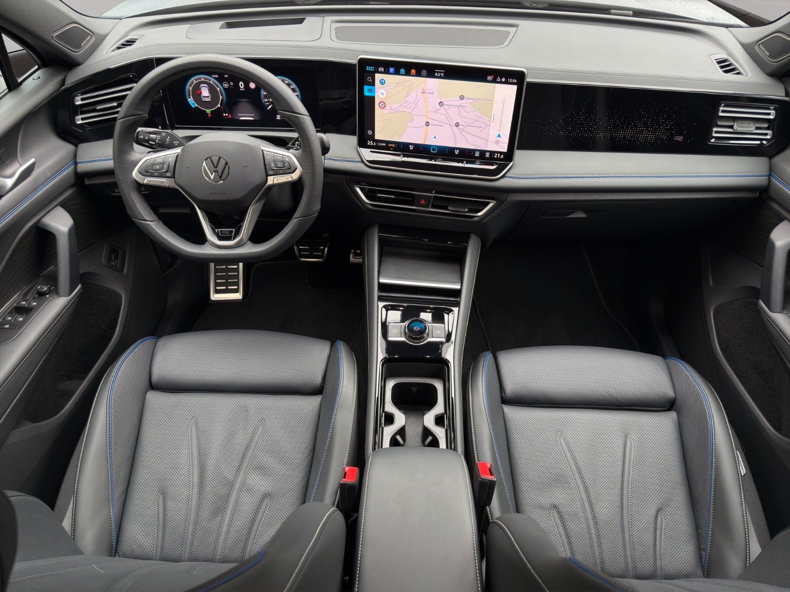 Fahrzeugabbildung Volkswagen Tiguan 2.0 TSI OPF 4MOTION DSG R-Line