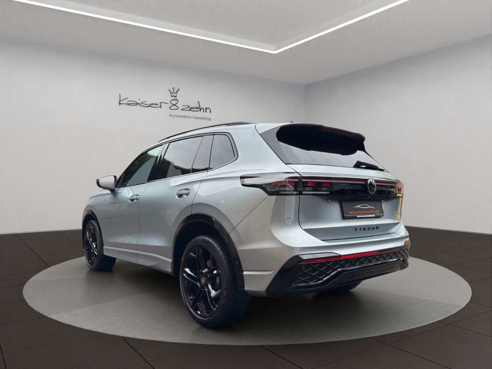 Fahrzeugabbildung Volkswagen Tiguan 2.0 TSI OPF 4MOTION DSG R-Line