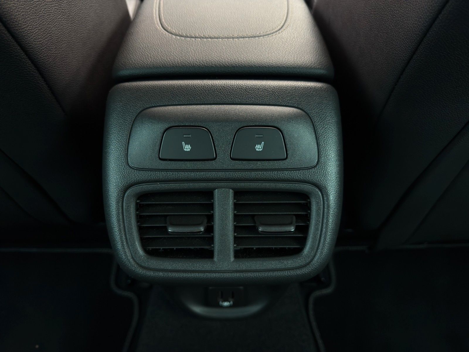 Fahrzeugabbildung Opel Insignia B Sports Tourer Business Innovation 4x4