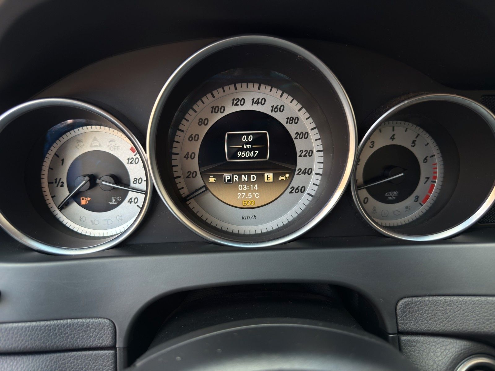 Fahrzeugabbildung Mercedes-Benz C 180 BlueEfficiency Avantgarde *Rückfahrkamera*