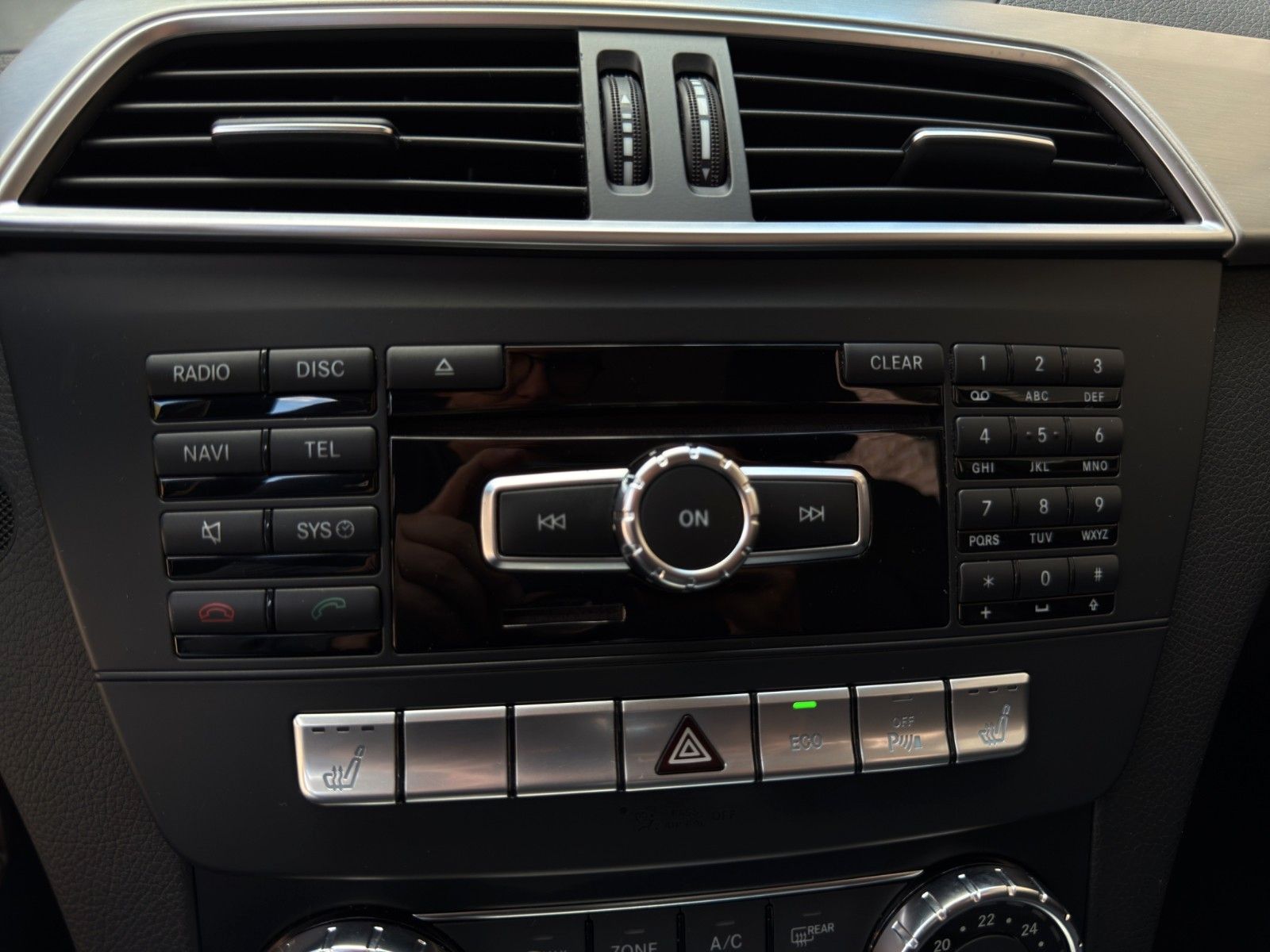 Fahrzeugabbildung Mercedes-Benz C 180 BlueEfficiency Avantgarde *Rückfahrkamera*