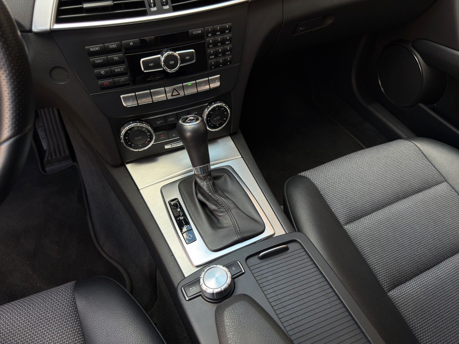 Fahrzeugabbildung Mercedes-Benz C 180 BlueEfficiency Avantgarde *Rückfahrkamera*