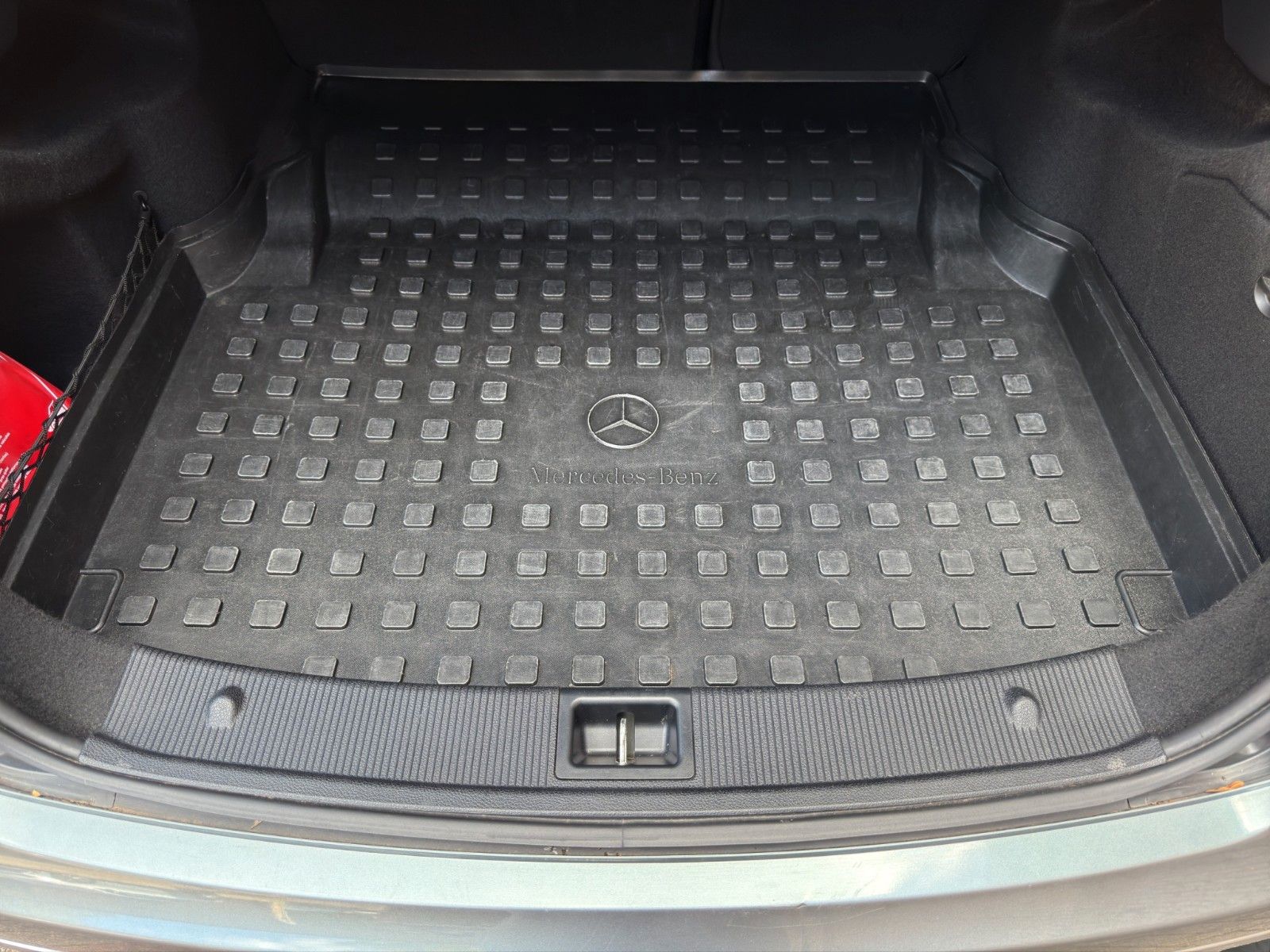 Fahrzeugabbildung Mercedes-Benz C 180 BlueEfficiency Avantgarde *Rückfahrkamera*
