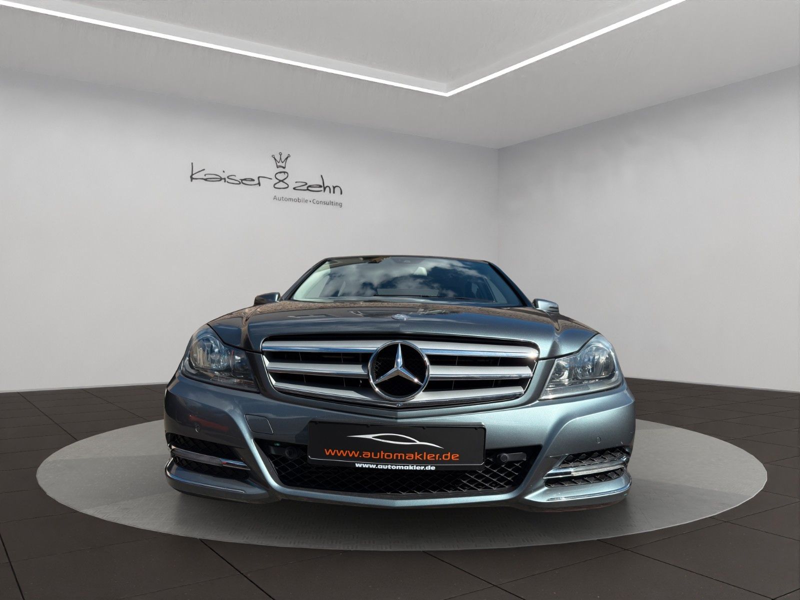 Fahrzeugabbildung Mercedes-Benz C 180 BlueEfficiency Avantgarde *Rückfahrkamera*