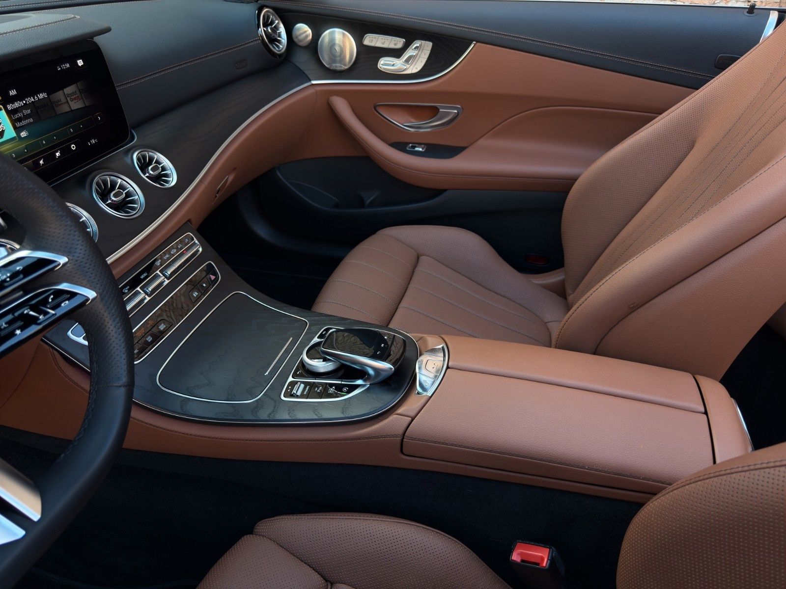 Fahrzeugabbildung Mercedes-Benz E 300d Cabriolet AMG-Line *2.Hand*Burmester*