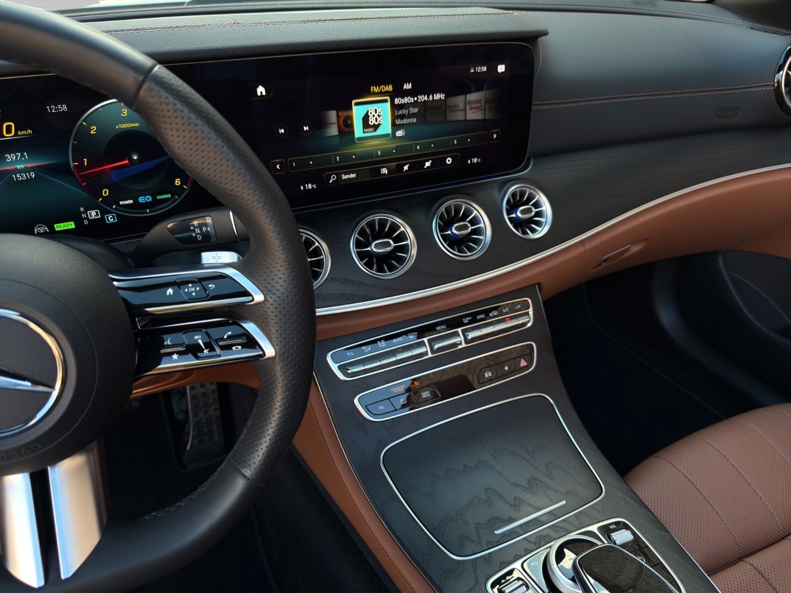 Fahrzeugabbildung Mercedes-Benz E 300d Cabriolet AMG-Line *2.Hand*Burmester*