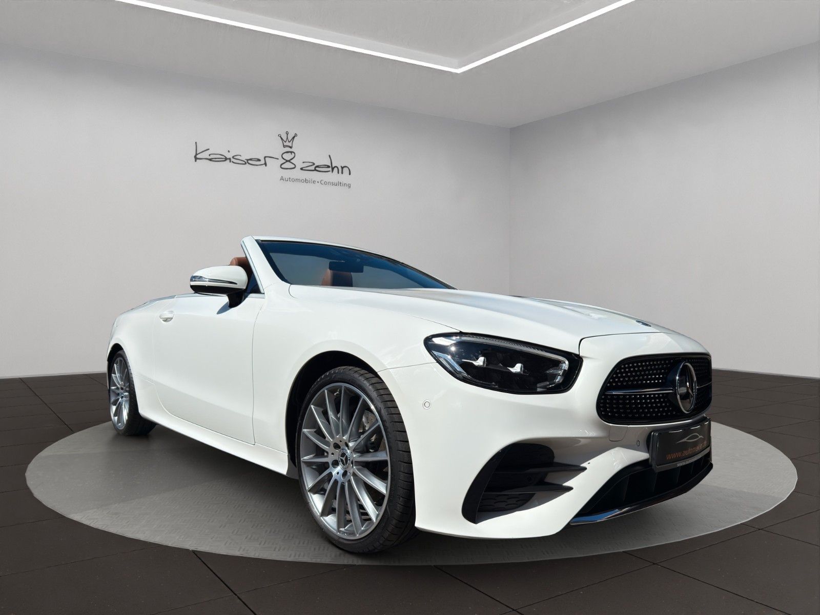 Fahrzeugabbildung Mercedes-Benz E 300d Cabriolet AMG-Line *2.Hand*Burmester*