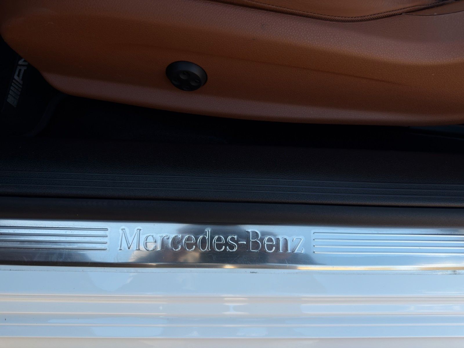 Fahrzeugabbildung Mercedes-Benz E 300d Cabriolet AMG-Line *2.Hand*Burmester*
