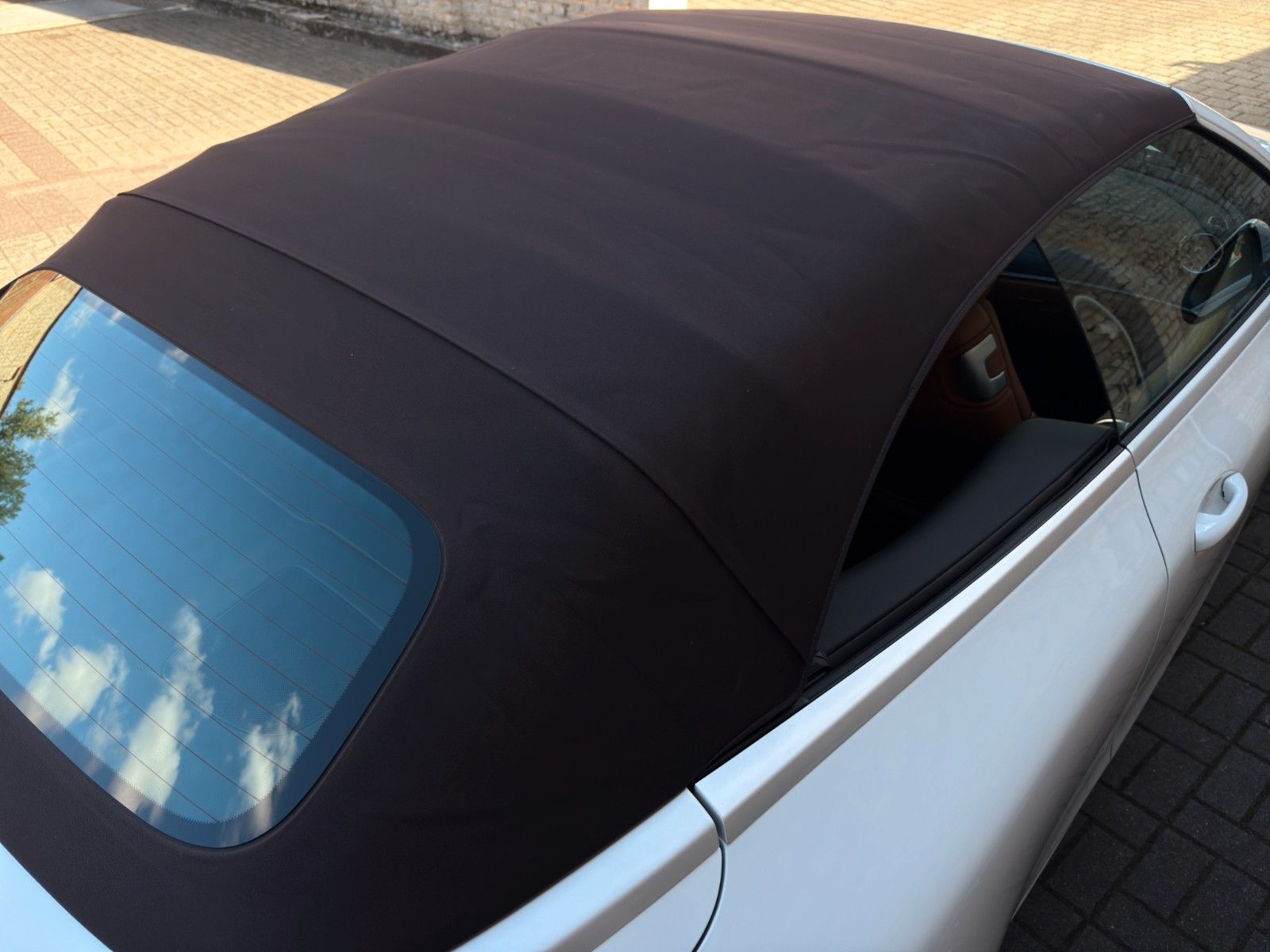 Fahrzeugabbildung Mercedes-Benz E 300d Cabriolet AMG-Line *2.Hand*Burmester*