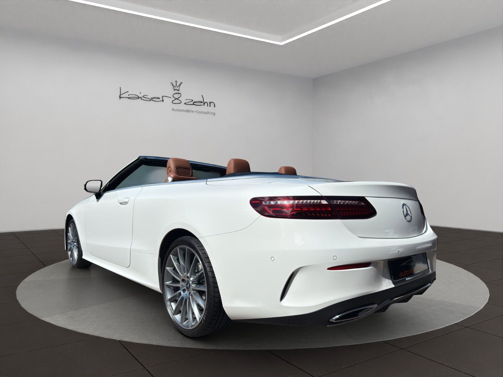 Fahrzeugabbildung Mercedes-Benz E 300d Cabriolet AMG-Line *2.Hand*Burmester*