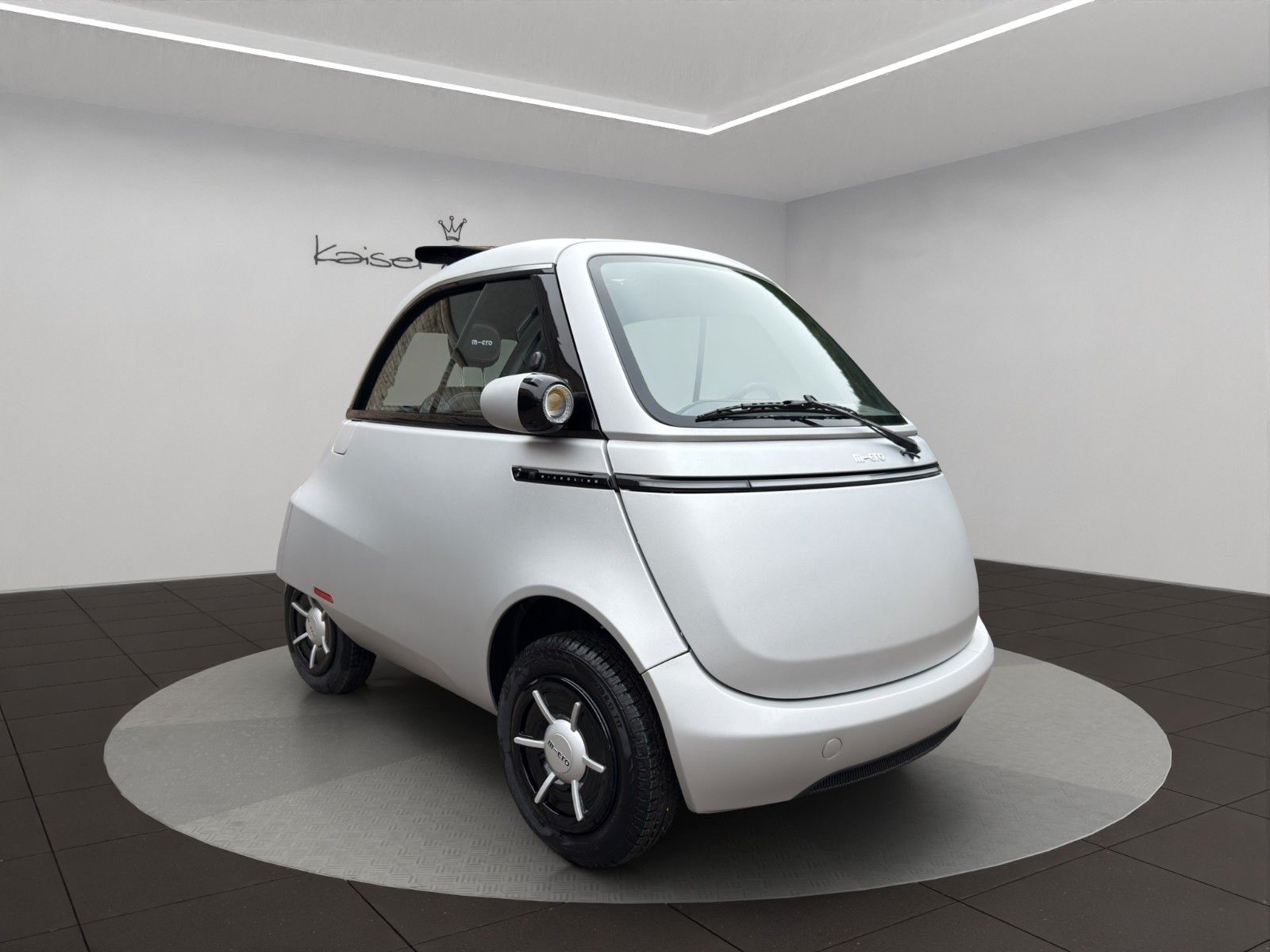 Fahrzeugabbildung Microlino Pioneer Edition Turin Aluminum Matt *L7*Faltdach