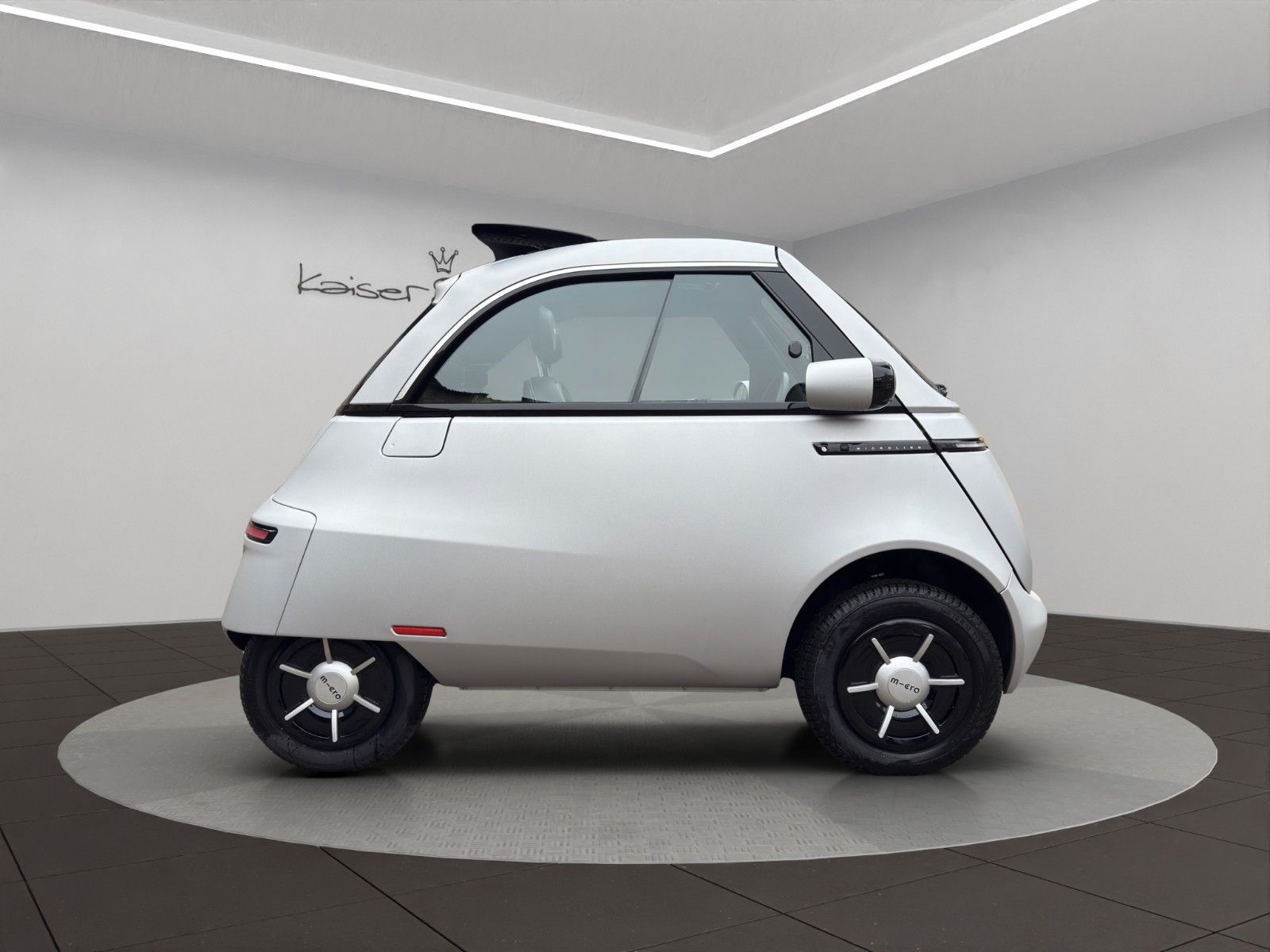 Fahrzeugabbildung Microlino Pioneer Edition Turin Aluminum Matt *L7*Faltdach