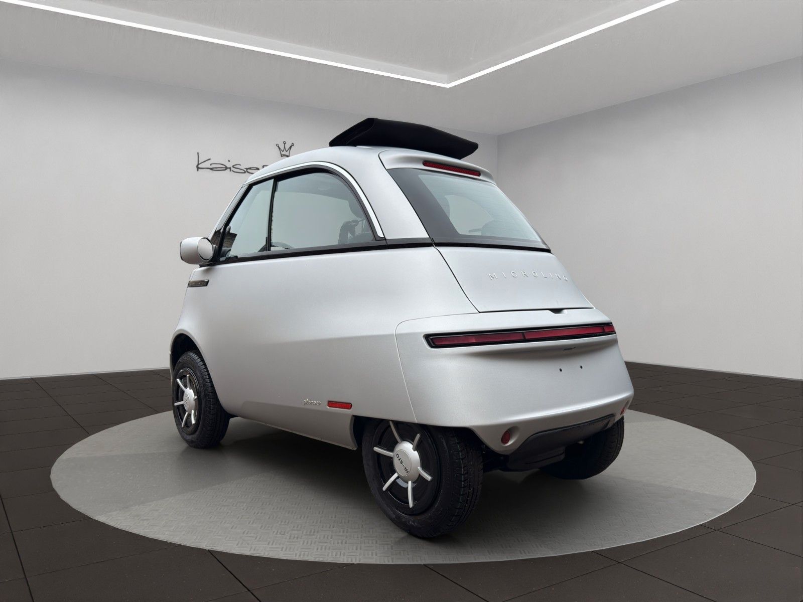 Fahrzeugabbildung Microlino Pioneer Edition Turin Aluminum Matt *L7*Faltdach