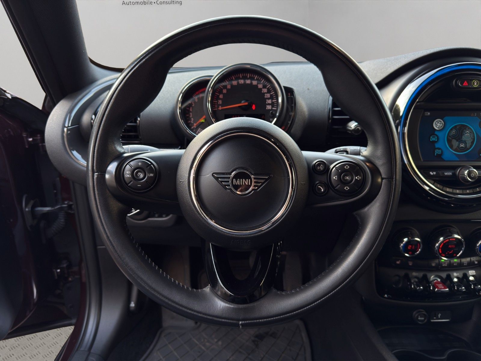 Fahrzeugabbildung MINI Cooper Clubman *PDC*CarPlay*Chili-Paket*