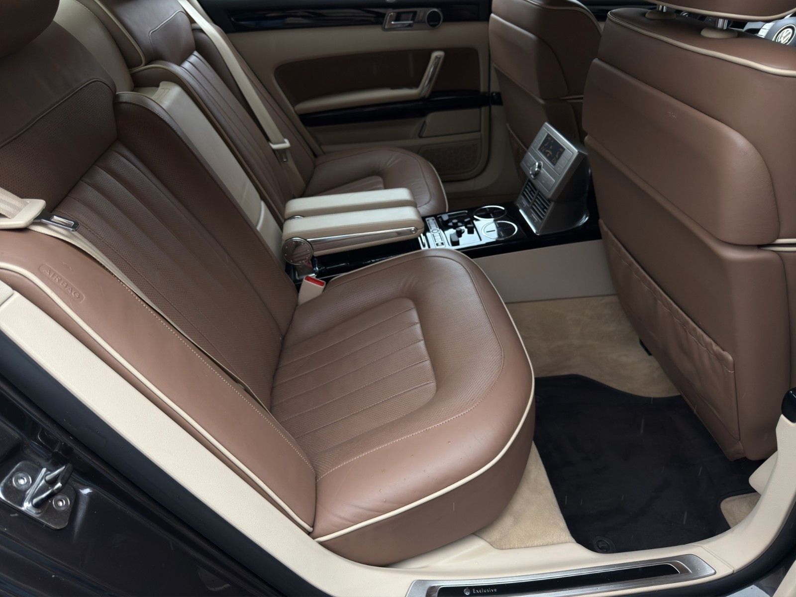 Fahrzeugabbildung Volkswagen Phaeton V6 TDI 4-Sitzer 4Motion *VW Exclusive*