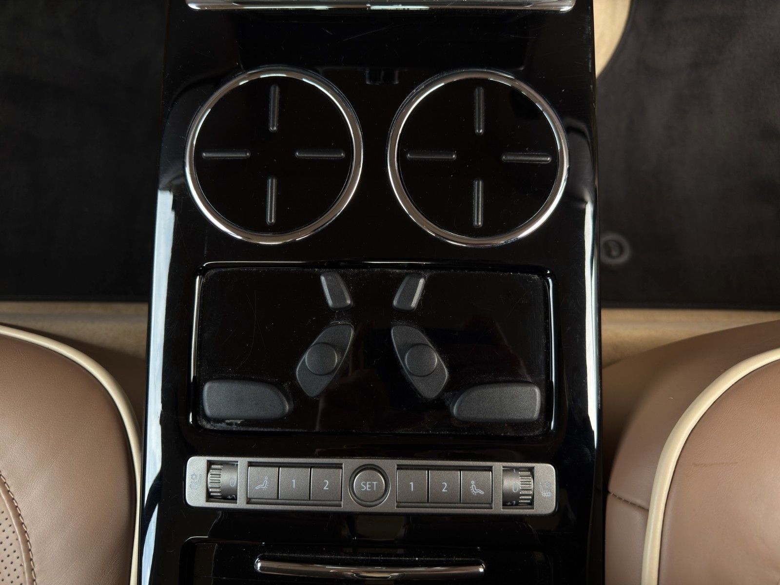 Fahrzeugabbildung Volkswagen Phaeton V6 TDI 4-Sitzer 4Motion *VW Exclusive*