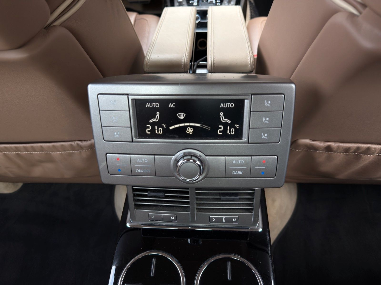 Fahrzeugabbildung Volkswagen Phaeton V6 TDI 4-Sitzer 4Motion *VW Exclusive*