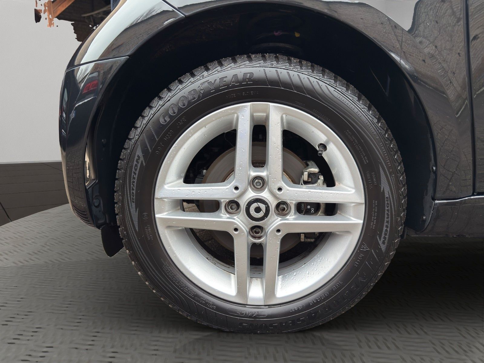 Fahrzeugabbildung Smart ForTwo Coupé EQ Passion *1. Hand*22kW-Bordlader*