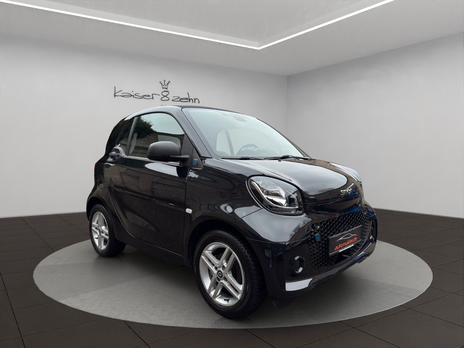 Fahrzeugabbildung Smart ForTwo Coupé EQ Passion *1. Hand*22kW-Bordlader*
